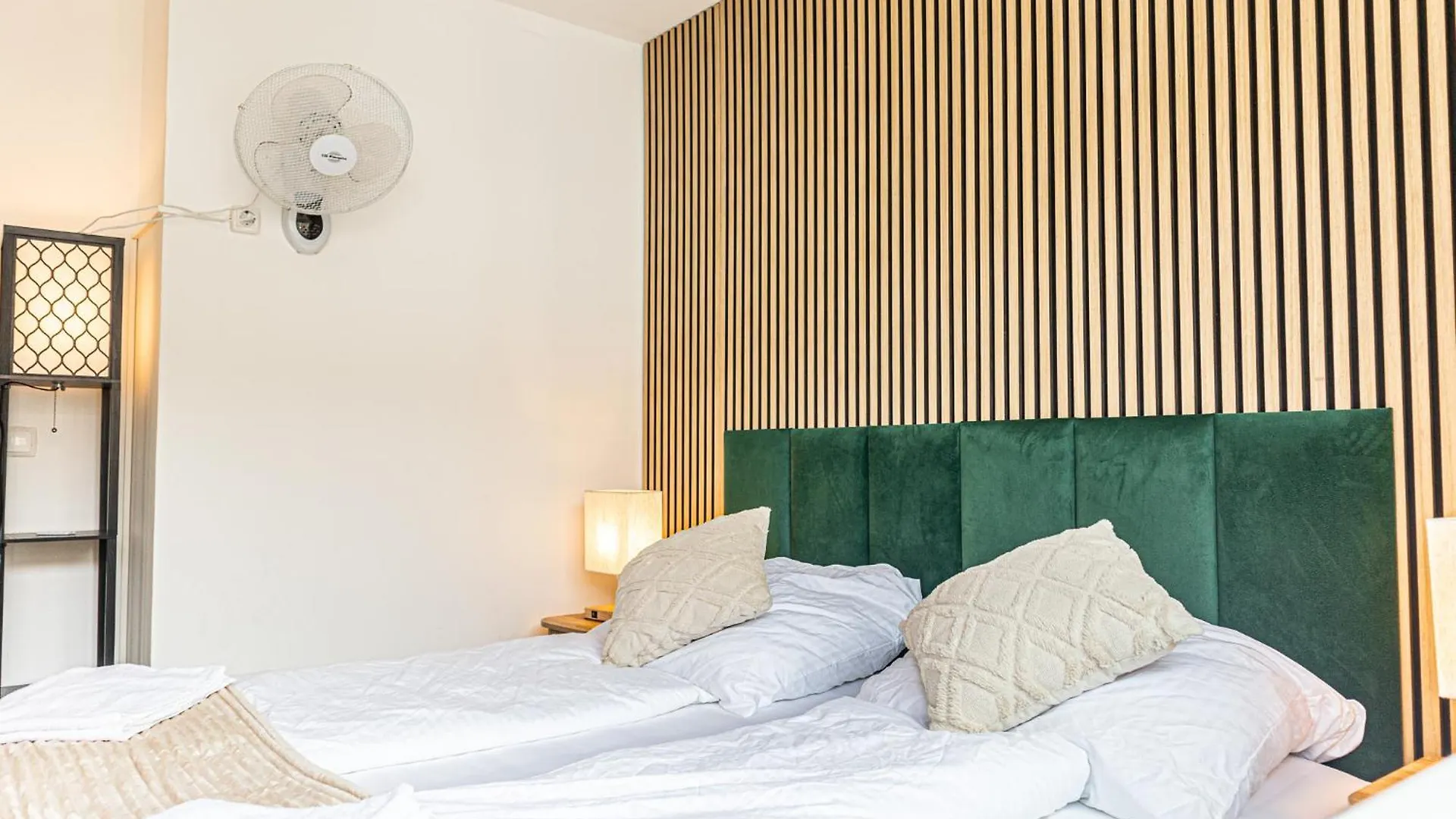 Chic 1Br And 1Lr With Kingbed, 9 Min To City Center Via Metro Vienna